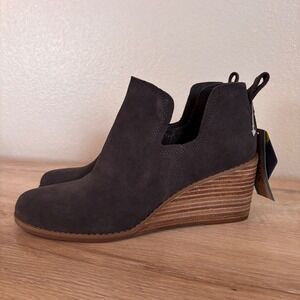 TOMS Kallie Dark Gray Suede Wedge Ankle Booties Size 8.5